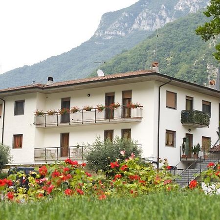 Affittacamere La Martina Vigano San Martino エクステリア 写真